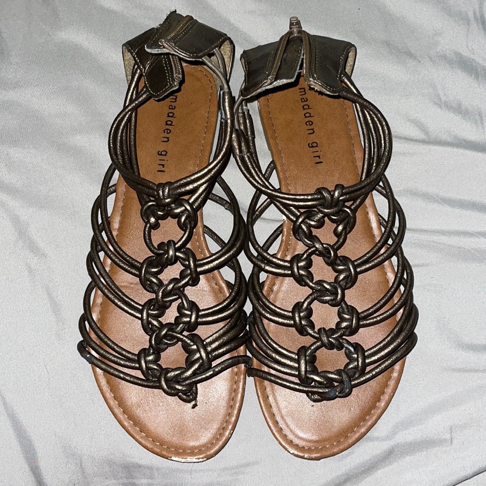 madden girl sandals